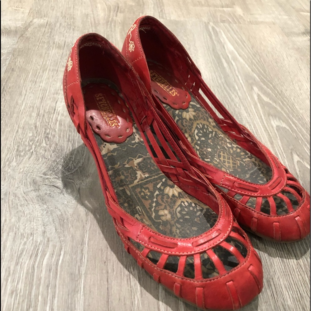 Seychelles red wedge sandals size 8